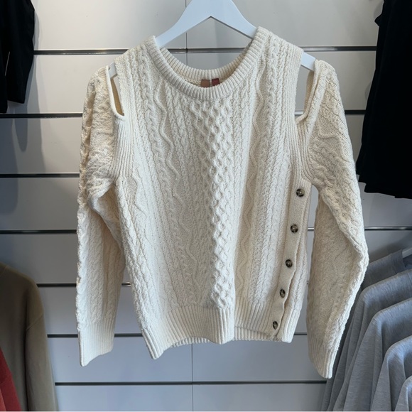 Anthropolgie Pilcro Cream Cut Out Shoulder Sweater. - Picture 4 of 4